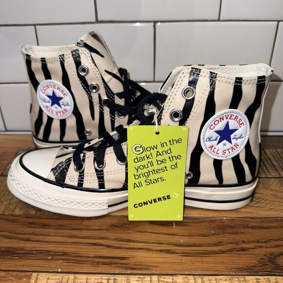 Women's Converse Chuck 70 Hi Size 5 Shoes Zebra Print Canvas Glow Sneaker - Picture 4 of 6
